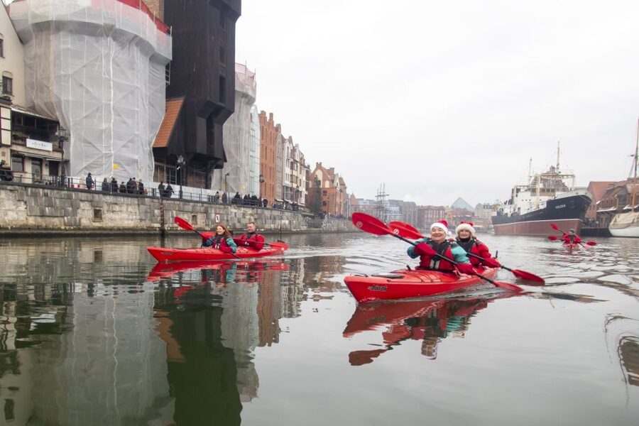 Gdansk: Winter Kayaking Tour - Launching onto the Motlawa River