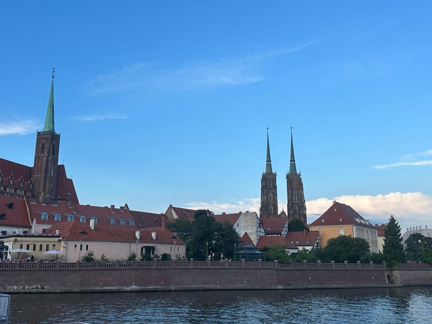 Group city tour (walking tour) through Wroclaw in German - St. Elizabeth’s Church and the Hansel and Gretel cottages