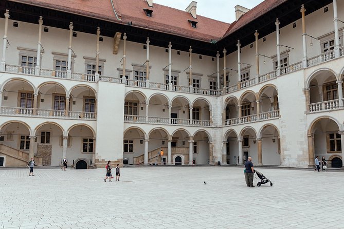 Highlights & Hidden Gems With Locals: Best of Krakow Private Tour - Remuh Synagogue and its old cemetery