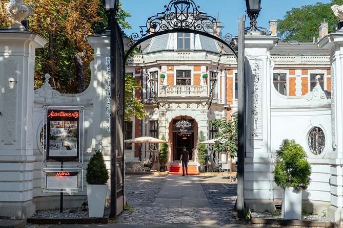 Highlights & Hidden Gems With Locals: Best of Warsaw Private Tour - St. Alexander’s Church and the square of crosses