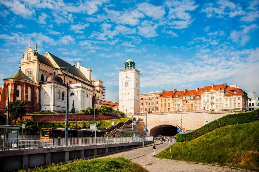 Highlights of Warsaw Private Bike Tour with Licensed Guide - The donut stop is a small but welcome finish