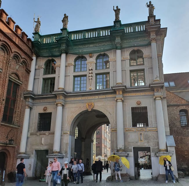 Historic City Center Tour Gdansk in German - Who should book this Gdansk walk?