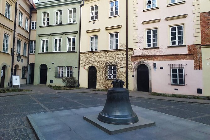 Historic Heart of Warsaw Walking Tour - Medieval walls and the Warsaw Barbican
