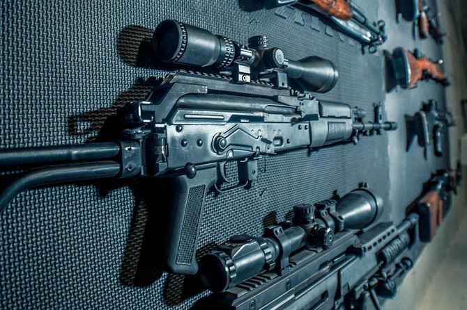 Indoor Shooting Range in Warszawa - What happens when you arrive at Krakowiaków 80A