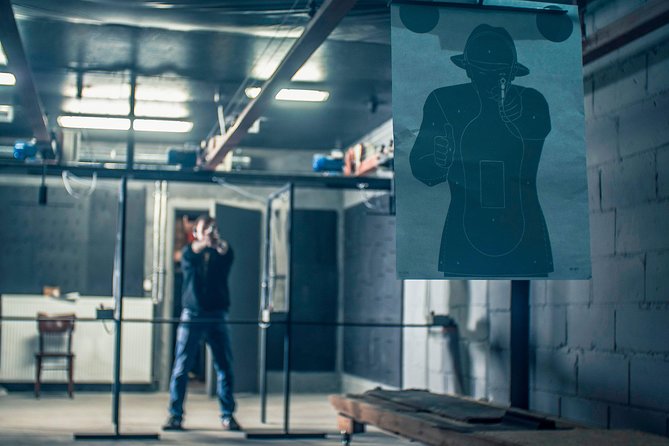 Indoor Shooting Range in Warszawa Package 2 - The six-firearm lineup, from pistol practice to automatic fire