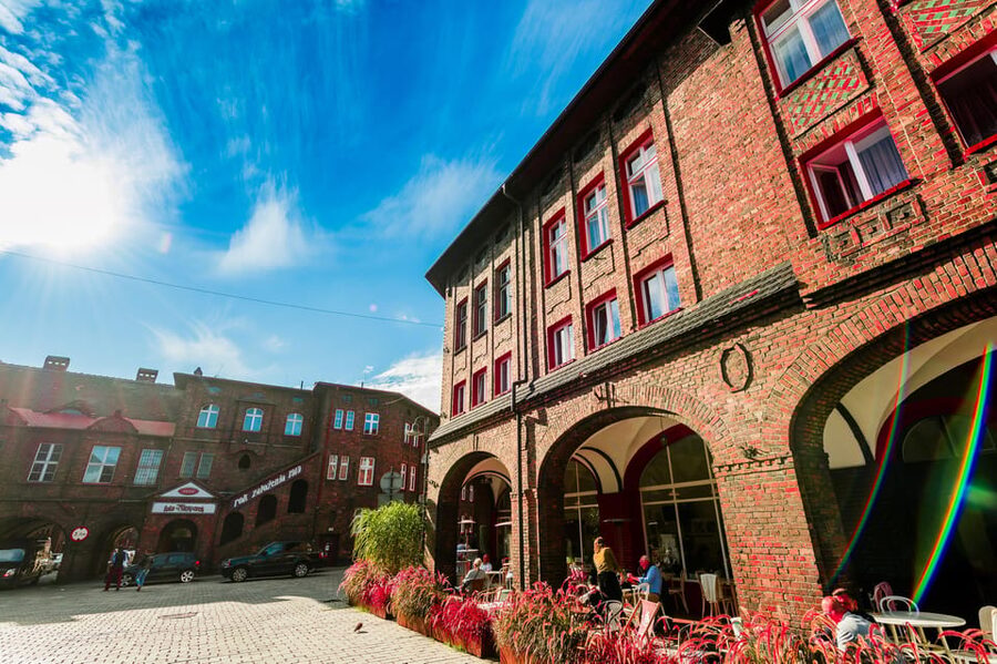 Katowice and Nikiszowiec: bicycle tour with guide - A breather at the Valley of Three Ponds