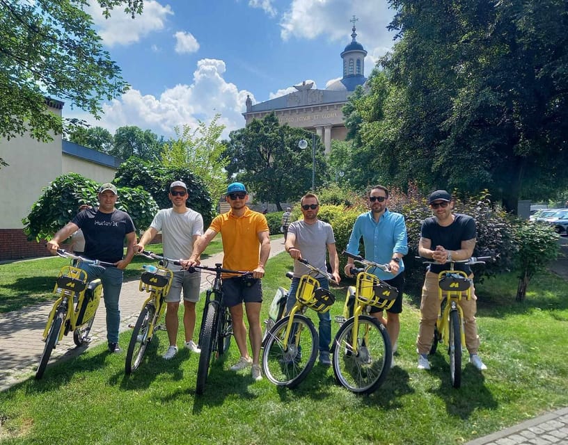 Katowice and Nikiszowiec: bicycle tour with guide - Spodek and the Katowice Culture Zone