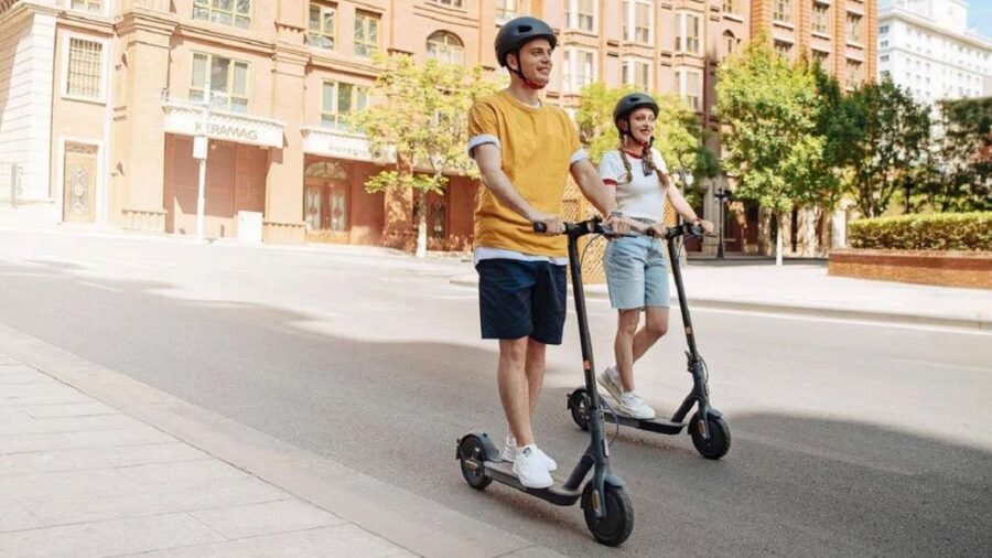 Krakow: 2h Old Town Scooter Tour - Key points at a glance
