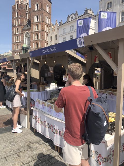 Krakow: 3-Hour Guided Secret Foodies Tour - Kazimierz, Jewish stories, and honey vodka