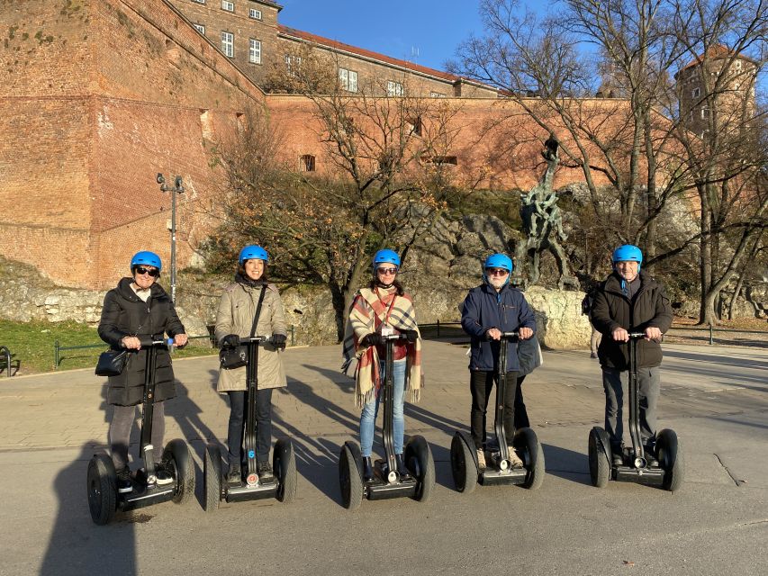 Krakow: 30min Segway Rental with Helmet and a photosession - Who will enjoy this most