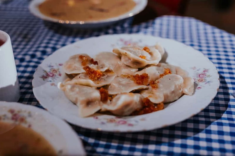 Krakow: 6-Course Full Polish Food Tour with Vodka Tasting - The main course: Polish comfort food