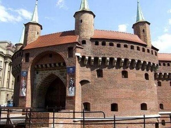 Krakow: A Magical Walking Tour of the Old City - 120 min - Key points to know before you book