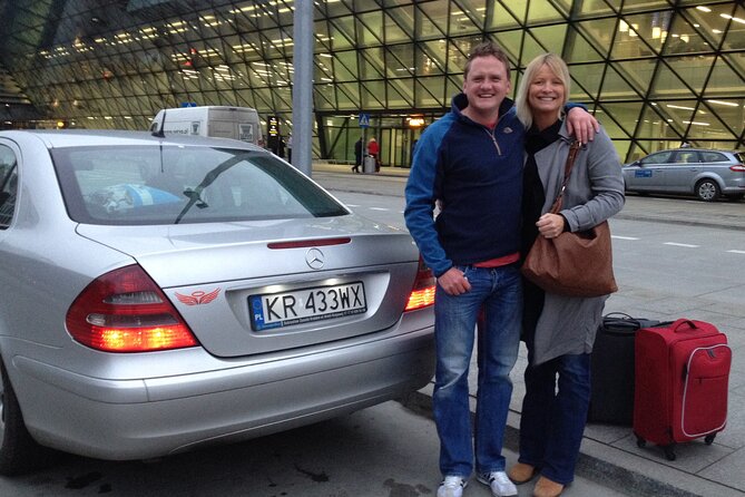 Krakow Airport-City Center and Back -private 2 ways transfer - The drive from the airport to central Krakow
