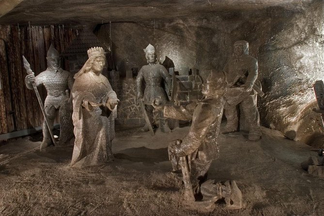 Krakow and Wieliczka Small Group Tour from Warsaw with Lunch - Why combine Wieliczka and Krakow in one day