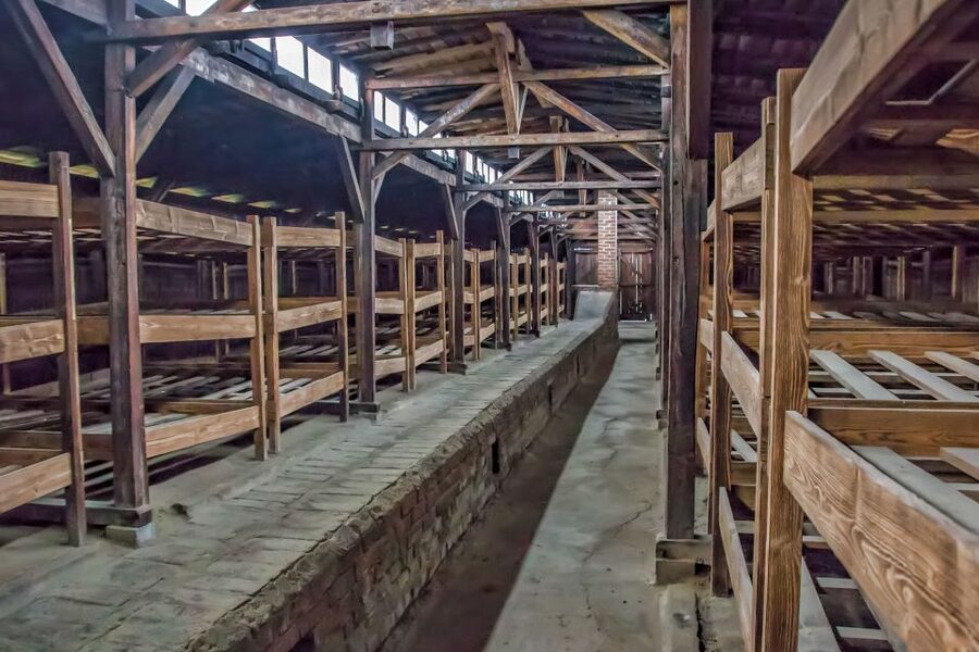 Krakow: Auschwitz and Wieliczka Salt Mine Combo Tour - The Wieliczka Salt Mine begins with 378 stairs