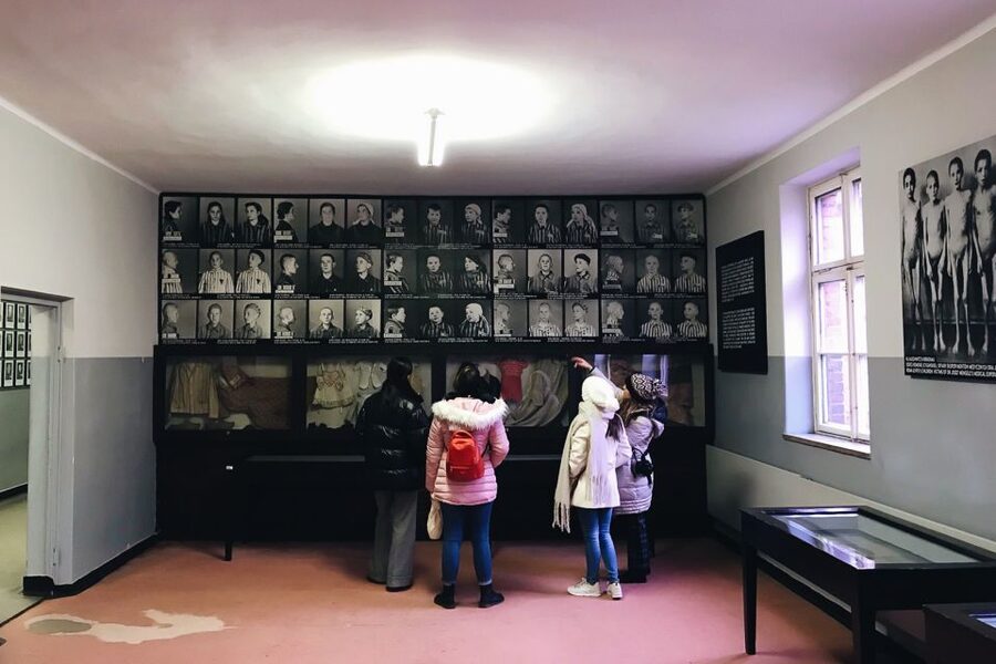 Krakow: Auschwitz-Birkenau Tour Limited to 15 Visitors - Why the 15-person limit matters at Auschwitz