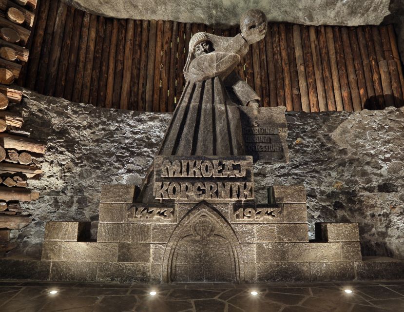 Krakow: Auschwitz-Birkenau & Wieliczka Salt Mine with Lunch - Auschwitz I, where the history feels close