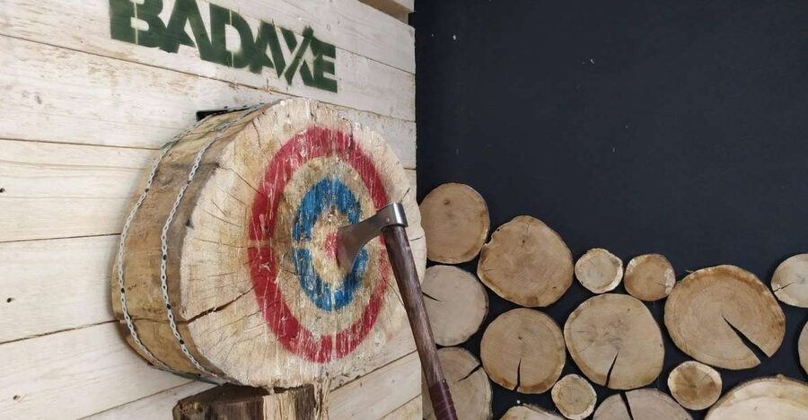 Krakow: Axe Throwing Fun - Practice time that does not feel rushed