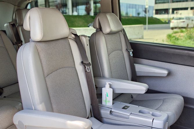 Krakow Balice Airport Transfer - English-speaking drivers and clear communication