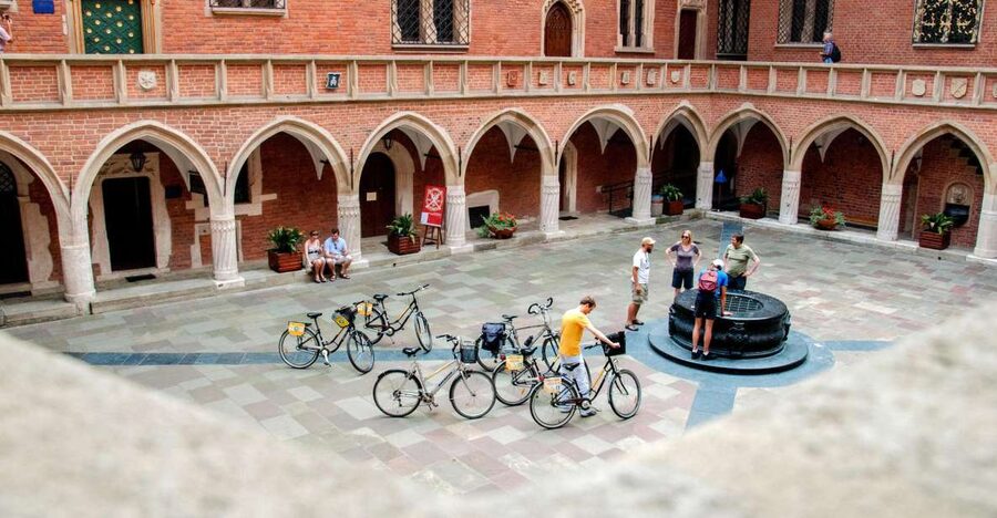 Krakow: Bike Tour of Old Town, Jewish Quarter and the Ghetto - Why a bike is the right way to see Krakow