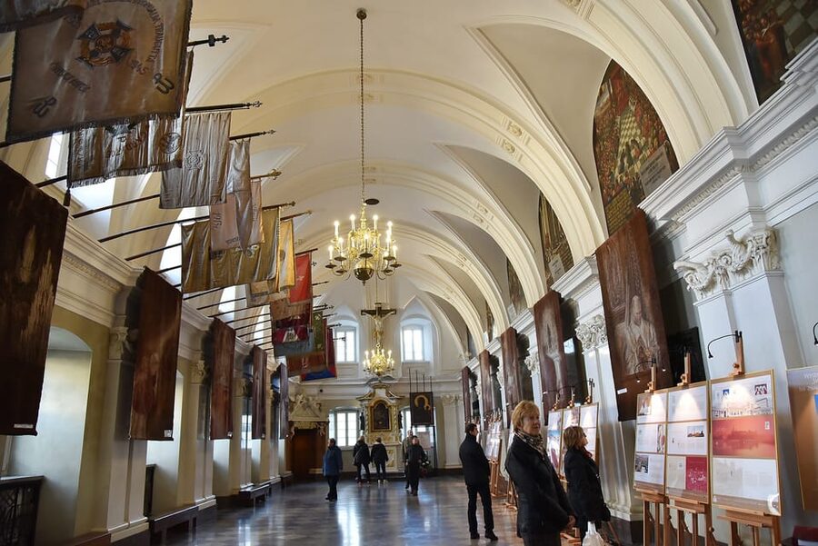 Krakow: Black Madonna Sanctuary of Czestochowa - Guided Tour - Who will enjoy this Czestochowa day trip?