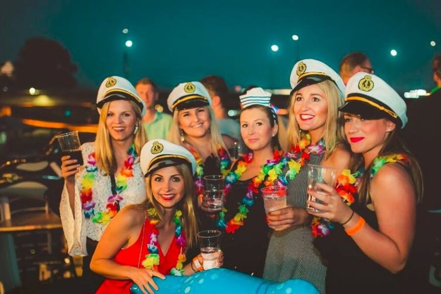 Krakow: Boat Party with Unlimited Drinks - Key points to know before booking