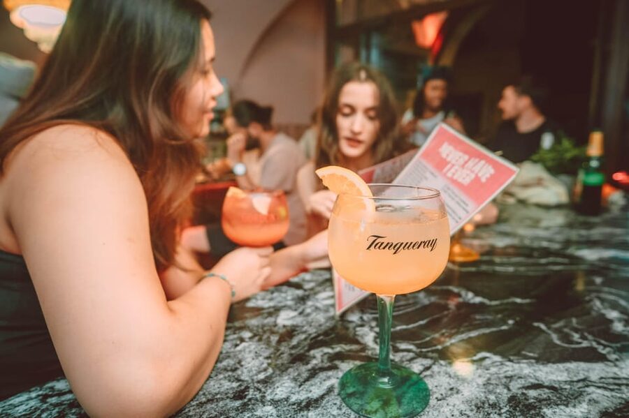 Krakow: Bottomless Brunch with 3-Course Meal and Drinks - Hosts can shape the whole evening