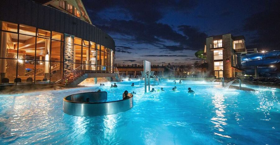 Krakow: Chocholowskie Baths with Ticket and Transportation - Three hours at Chochołowskie Thermal Baths