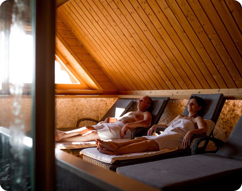 Krakow: Chocholowskie Baths with Ticket and Transportation - Leaving Krakow in a small van
