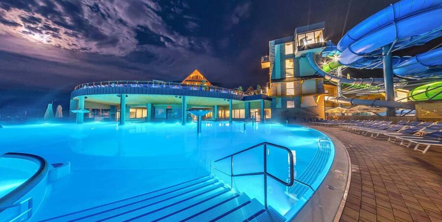 Krakow: Chocholowskie Thermal Baths Evening Ticket - From Krakow to the Chochołowska Valley