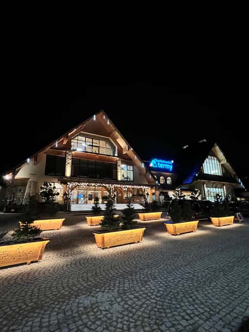 Krakow: Chocholowskie Thermal Baths Evening Ticket - Three hours at Poland’s largest thermal complex