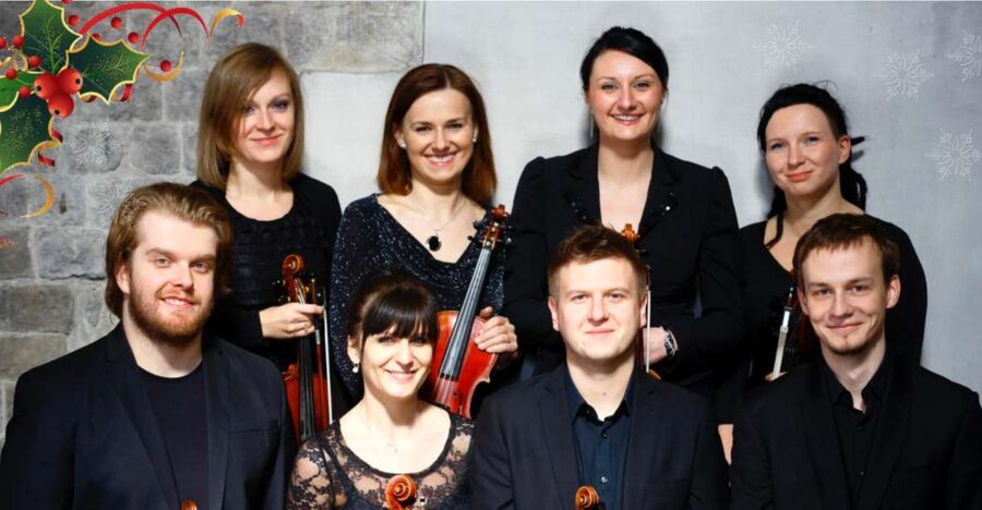Krakow: Christmas Music Concert With Wine - The one-hour program and its seasonal mood