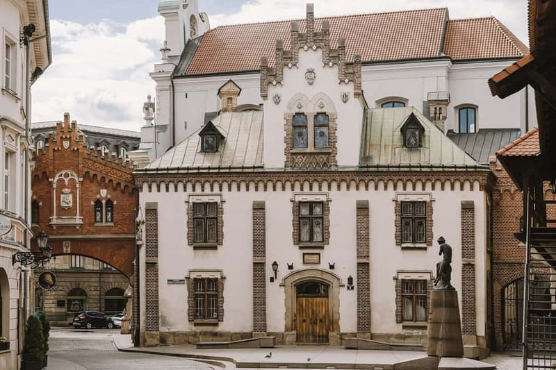 Krakow: City Pass With Transport - Schindler’s Factory and the Eagle Pharmacy