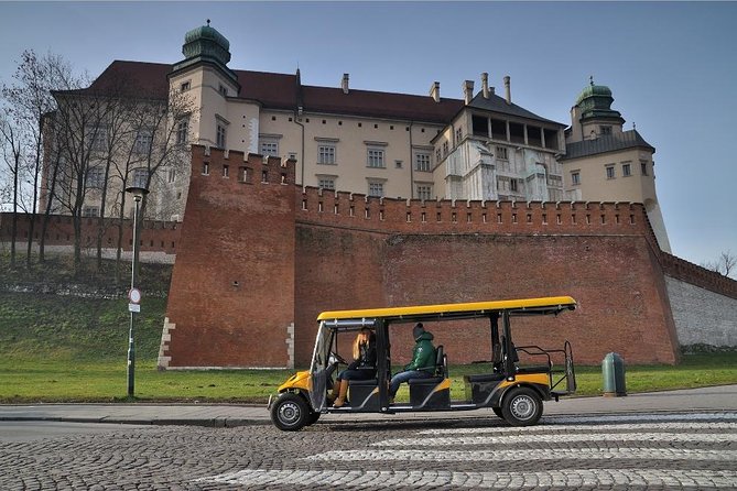 Krakow City Sightseeing by Electric Car - Rynek Główny and the medieval center