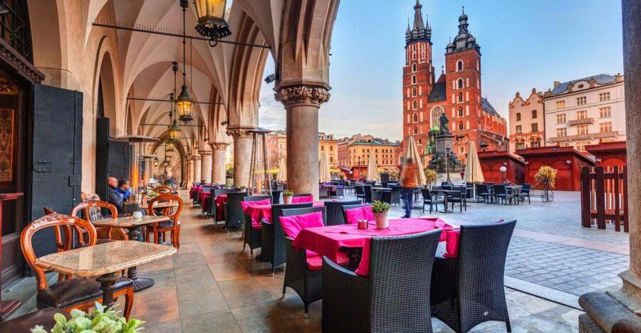 Krakow: E-Car City Tour - A small electric car instead of a large sightseeing bus