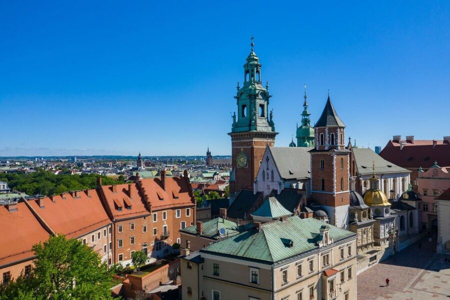 Krakow: Electric Car Sightseeing Tour - The former ghetto and Schindler’s Factory