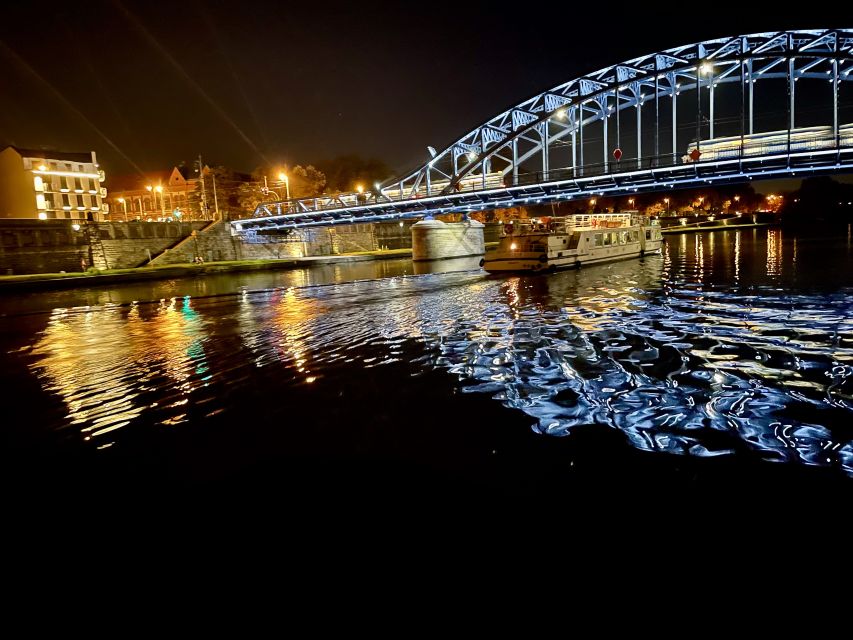 Krakow: Evening Cruise with a Glass of Wine - Starting by Wawel Castle and the Sheraton pier