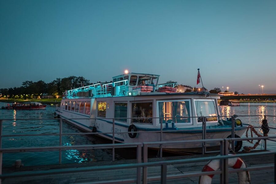 Kraków: Evening or Night River Cruise - Why Kraków looks so good from the Vistula at night