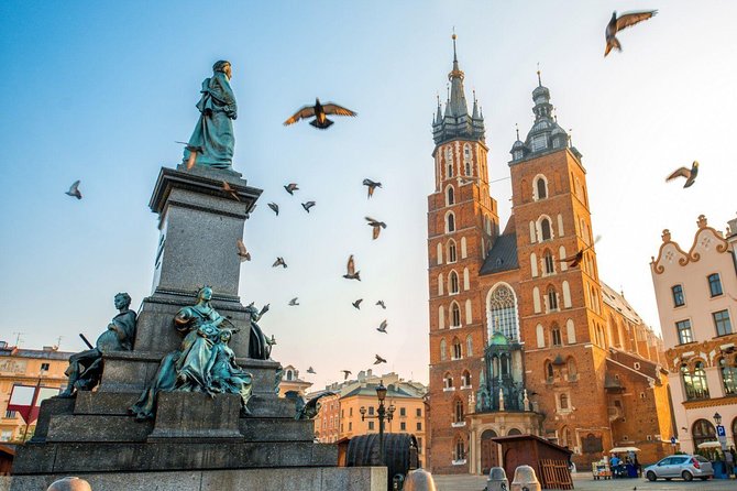 Krakow - Full Day Tour from Warsaw by private car - What three hours with a private guide really gives you