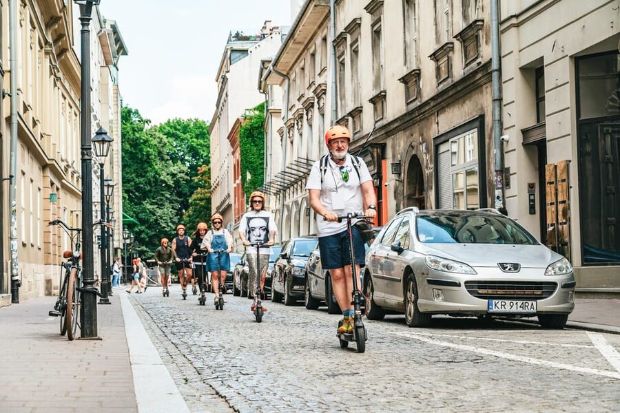 Krakow: Guided E-Scooter City Tour with Food Tastings - Why an e-scooter makes sense in Krakow