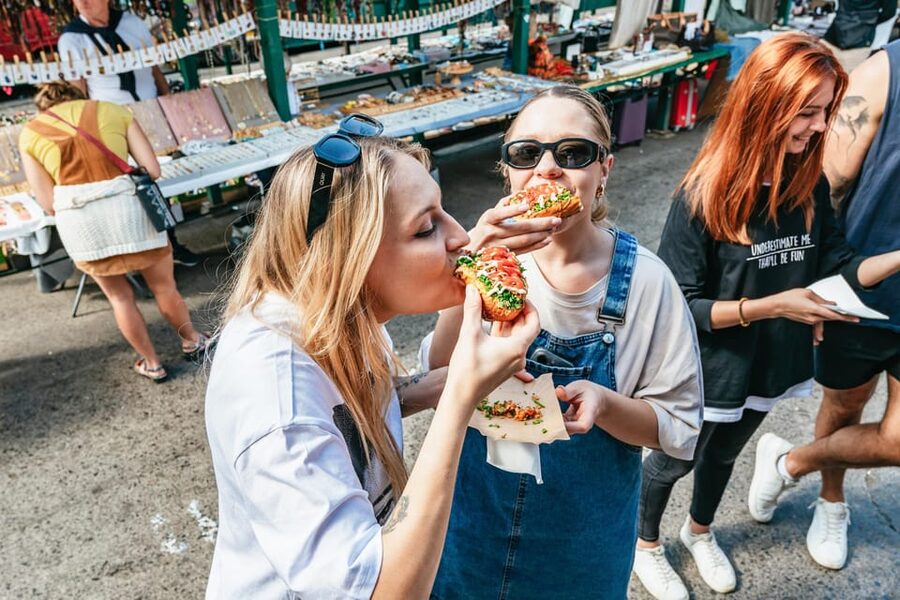 Krakow: Guided E-Scooter City Tour with Food Tastings - Starting at Plac Szczepański