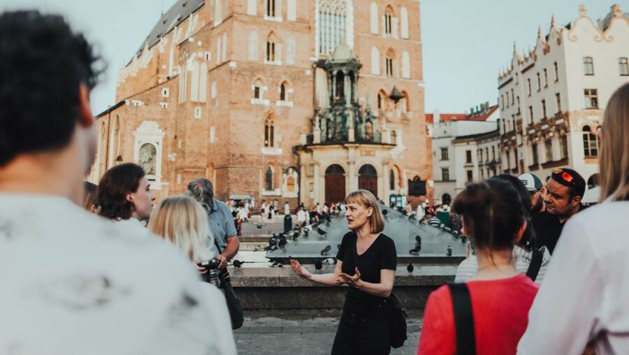 Krakow: Guided Old Town Tour - Is $67 good value for 150 minutes?