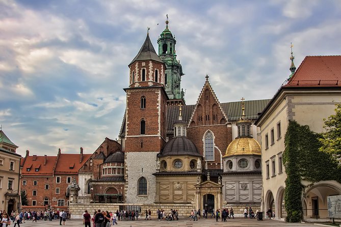 Krakow: Guided Tour of Wawel Castle & Cathedral - Who should book this Wawel tour?