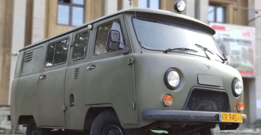 Krakow: Guided Tour to Nowa Huta on Commie Retro Van - Why Nowa Huta is worth your afternoon