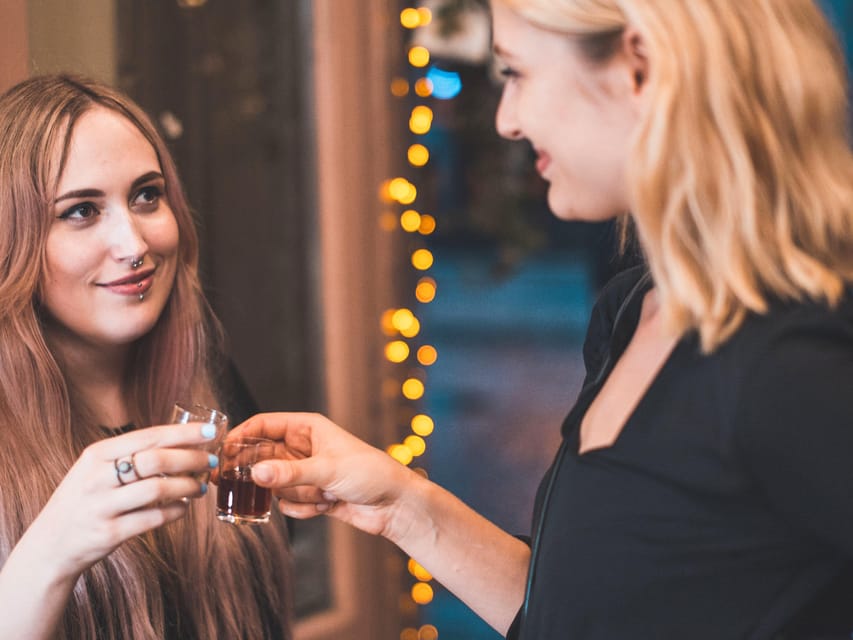 Kraków: Guided Vodka Tour with Food and Drink Tastings - Homemade flavors and a candlelit vodka café