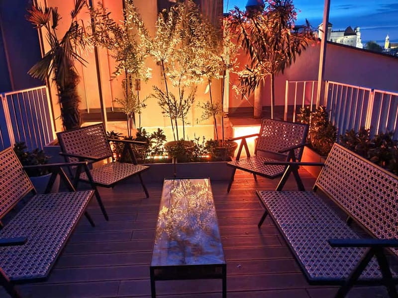 Krakow: Hidden Rooftop Bar Reservation with 1 Cocktail - Should you book the Krakow rooftop reservation?