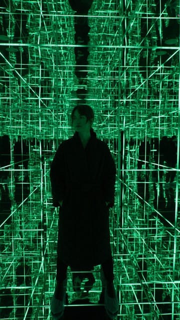 Krakow: House of Attractions Gold Package 2+2 Entry Ticket - Infinity Room and the three mazes
