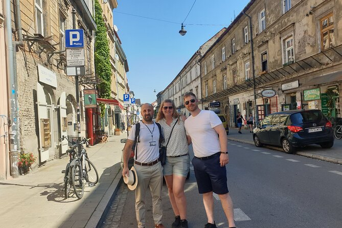 Krakow Jewish District Private Tour. Kazimierz and Jewish Ghetto - Remuh, the Old Synagogue, and what exterior visits mean