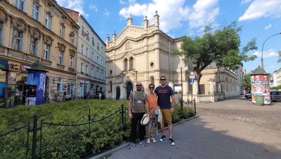 Krakow Jewish District Tour in a Small Group - Szeroka Street and the first synagogues