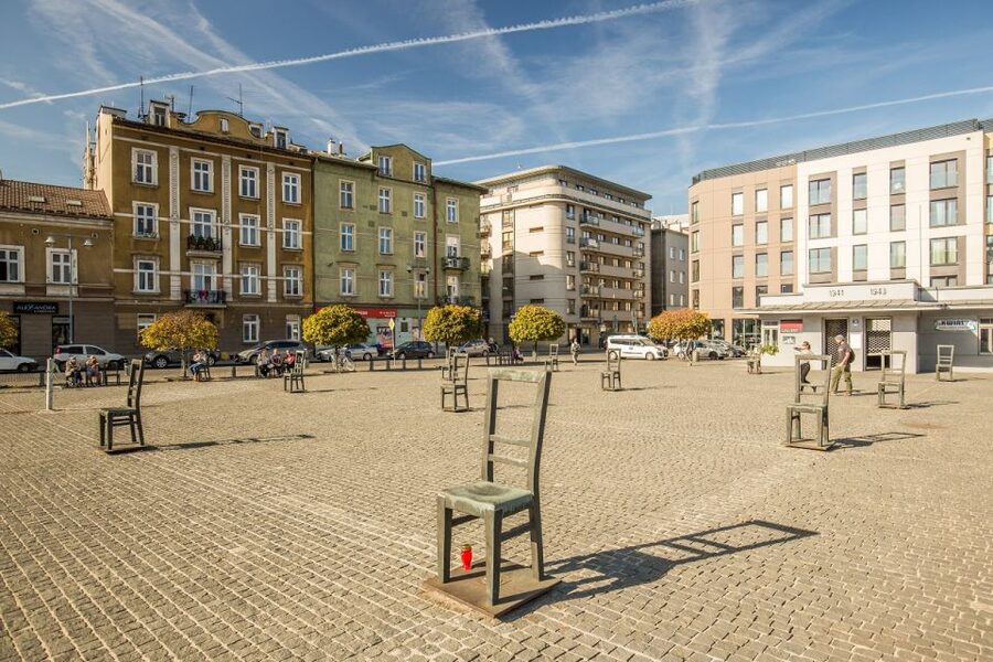 Krakow: Jewish Ghetto Walking Tour - The surviving ghetto wall